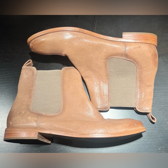 Frye Chelsea boots - Picture 1 of 7